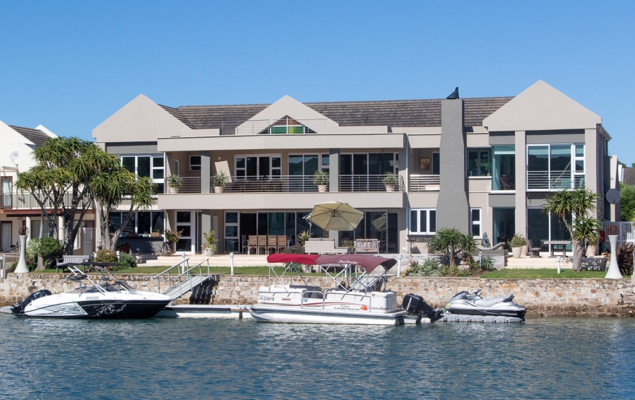 5 Bedroom Property for Sale in Royal Alfred Marina Eastern Cape
